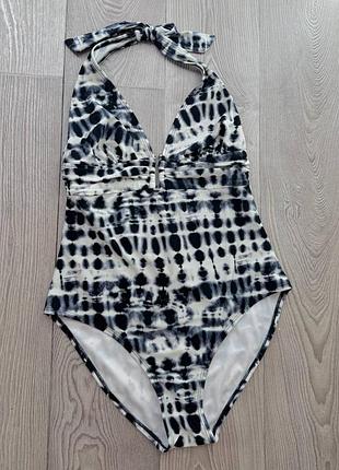 Шикарний суцільний купальник