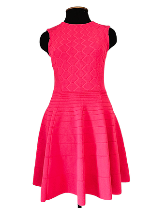 Яркое трикотажное платье от ted baker