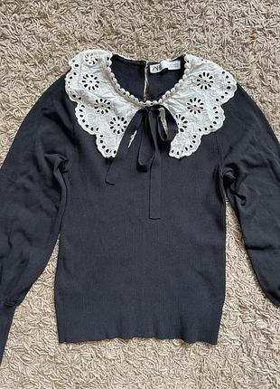 Стильний светрик з комірцем zara