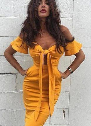 Розпродаж сукня prettylittlething міді із зав'язкою