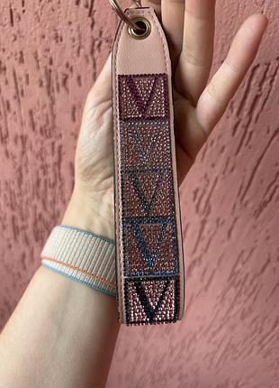 Брелок victoria’s secret