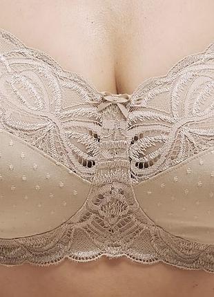 Бюстгальтер amelia lace без кісточок з повною підтримкою від marks and spencer
