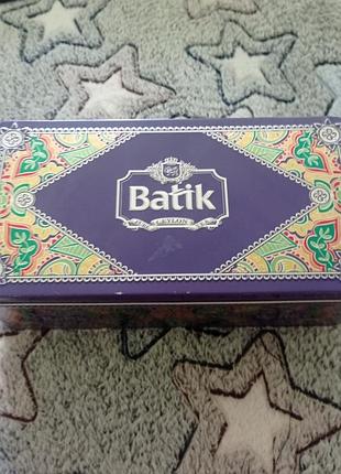 Шккатулка металева від чаю