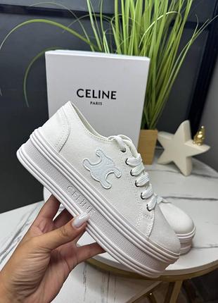 Кеди на високій підошві