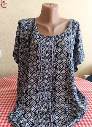 Продам женскую блузку, футболку большого размера