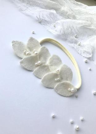 Повязка с листочками с листьями обруч ободок белая