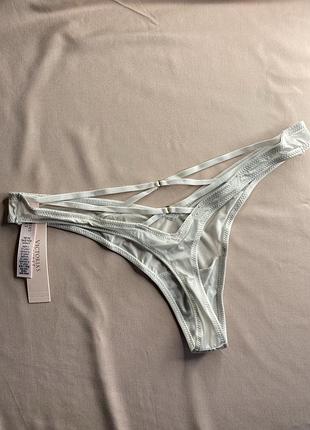 Оригінальні атласні трусики із колекції люкс