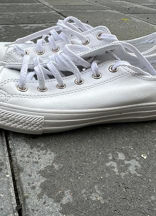 Шкіряні жіночі кеди converse