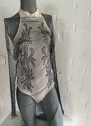 Купальник для танців або гімнастики, купальник для фотосесій і сітка.