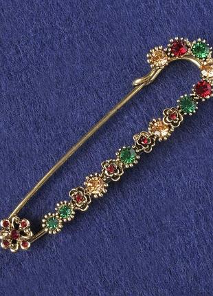 Брошь-булавка разноцветные кристаллы, золотистый металл 74х20мм+-