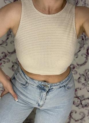 Бежевий літній топ