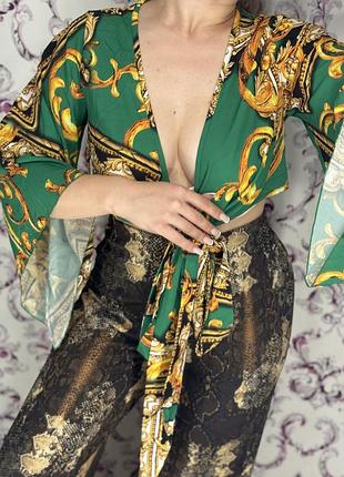 Зелений топ блузка з рукавами кльош