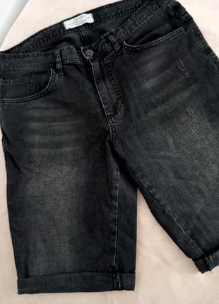 Джинсовые шорты