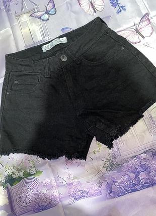Джинсові короткі шорти чорного кольору