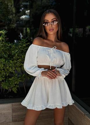 Костюм з шортами міні шорти волани рюші на резинці кроп бандо довгий рукав завязки манжети