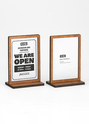 Дерев'яний настільний меню-холдер а6.