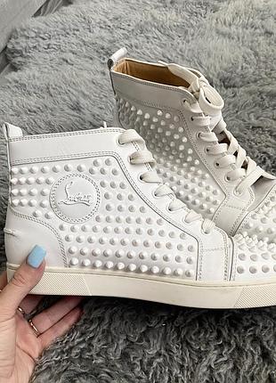 Продам christian louboutin