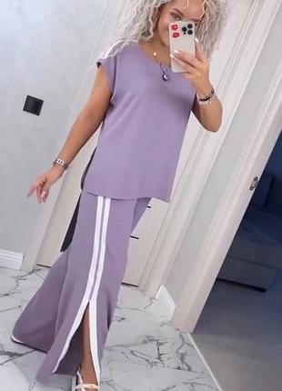 Костюм жіночий в кольорах