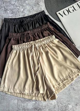 Шорты женские