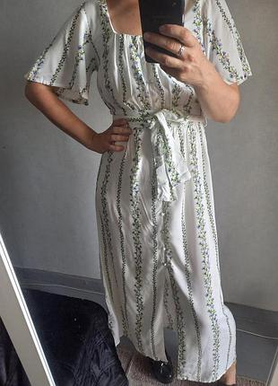 Новое с биркой платье с васильками