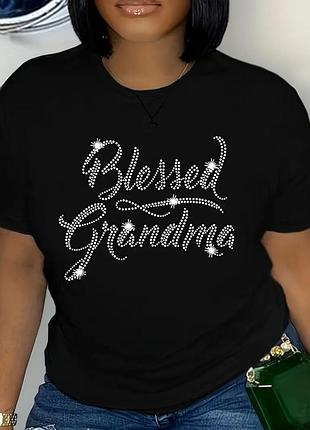 Черная женская футболка с принтом