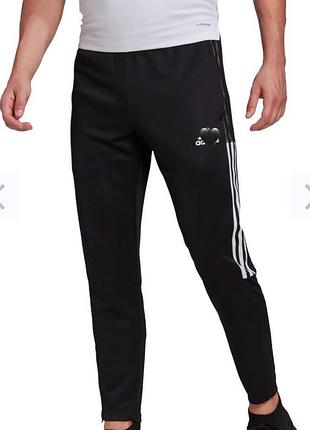 Чоловічі спортивні джогери adidas
