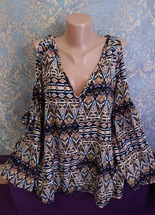 Красивая летняя блуза свободного фасона р. м/l блузка