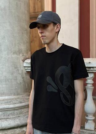 Летняя футболка syna world в черном цвете