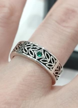 Кольцо женское серебряное, серебро 925, зелёный циркон