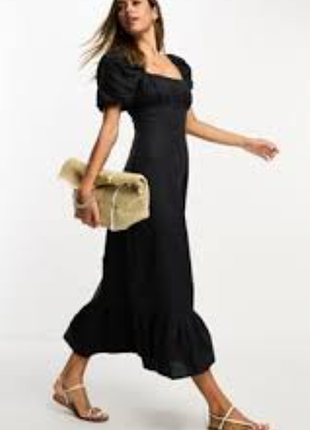 Черное платье с рукавами бафами р.40