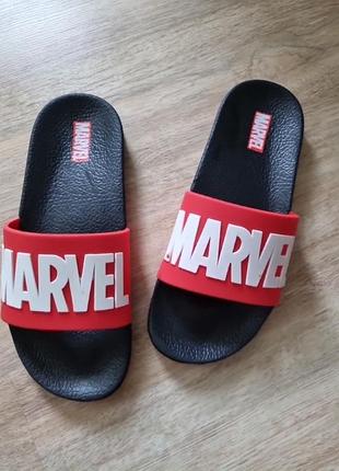Шлепанцы marvel 36 размер