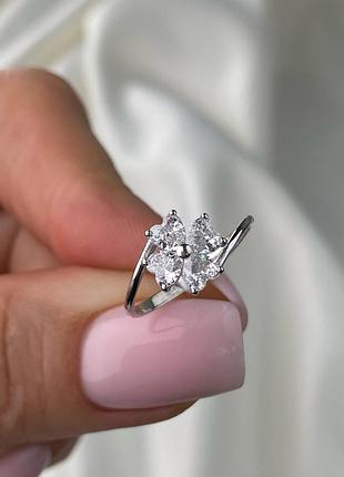 Каблучка квітка