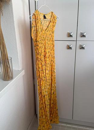 Длинное платье с цветочным принтом