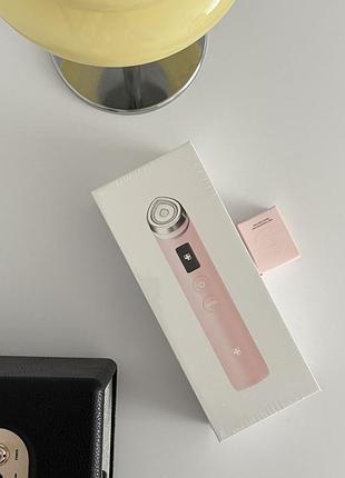 В наявності! medicube - age-r booster pro 6 in 1 pink edition