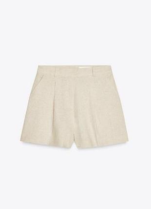 Стильні якісні шорти.