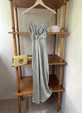 Платье удлиненное