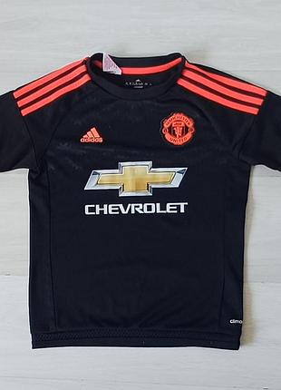 Футболка  adidas  на мальчика