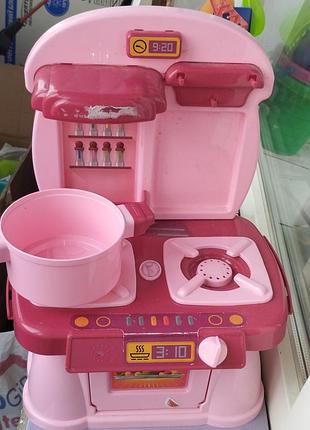Кухня игрушечная детская + посуда.