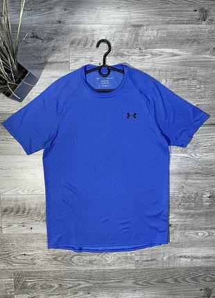 Оригінальна, спортивна футболка - under armour