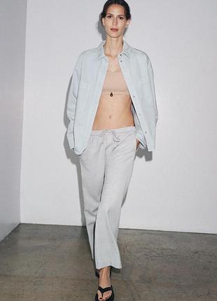 Рубашка женская светло-голубая с карманами zara