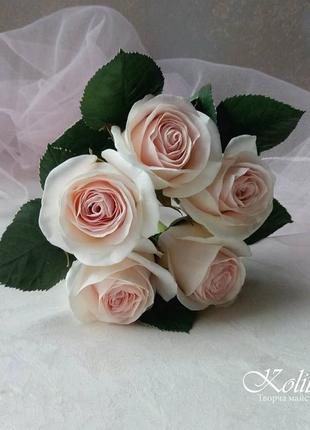 Декор інтер'єру єра, букет троянд