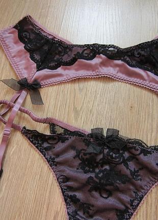 Комплектик (пояс, трусики)