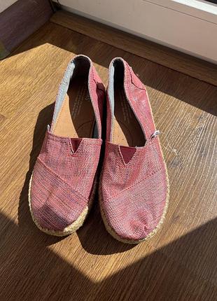 Взуття еспадрилі на літо