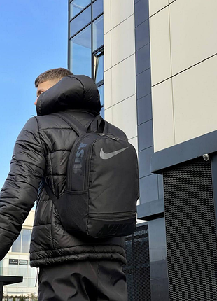 Чоловічий жіночий спортивний рюкзак чорний