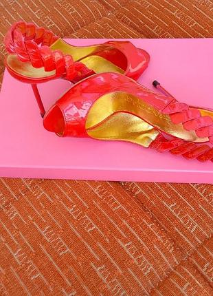 Італія!   шкіряні преміум класу
босоніжки andriano diagi 36 р.