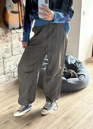 Крутецькі, спортивні, жіночі штани-парашути. розмір xs. cider