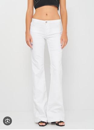 Джинси 👖 білі кльош. zara