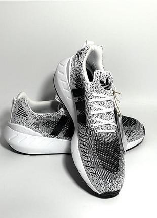 Кроссовки adidas original