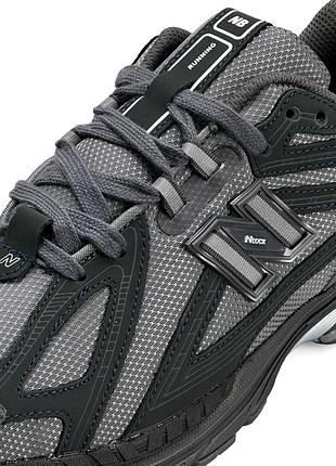 Мужские кроссовки 4