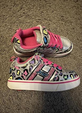 Роликові кросівки skechers heelys. розмір 31. оригінал